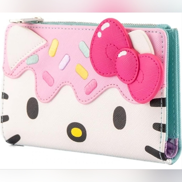 *Host Pick* Loungefly Sanrio Hello Kitty Cupcake Faux Leather Flap Wallet. New - Picture 1 of 6